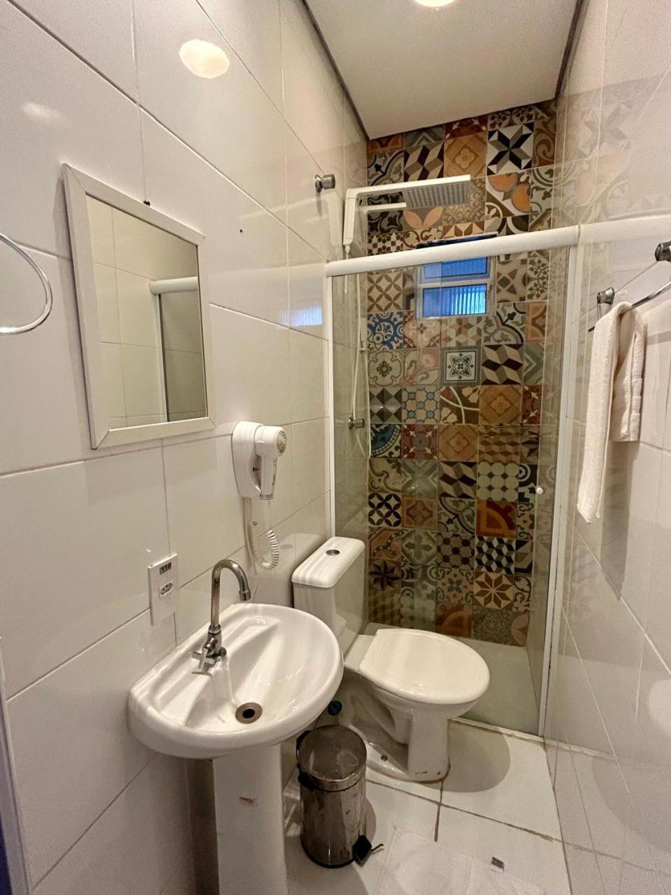 Pousada E Hostel Sao Paulo Comfort - Bairro Pinheiros, Proximo Hospital Das Clinicas E Incor, Oscar Freire, Av Paulista, Allianz, Vila Madalena E Facil Acesso Ao Ibirapuera E Morumbi Dış mekan fotoğraf