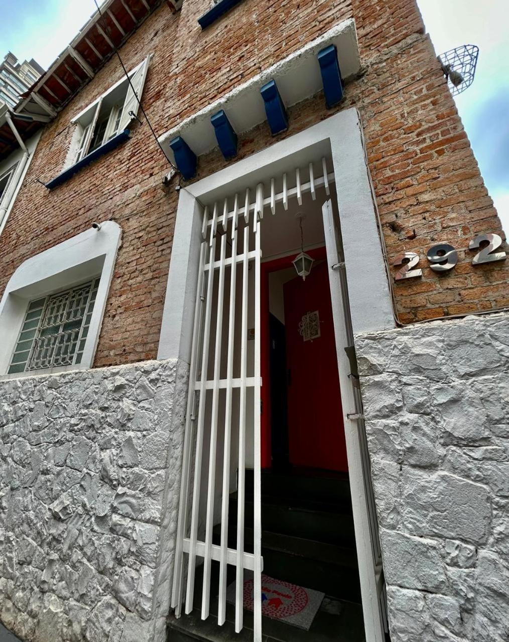 Pousada E Hostel Sao Paulo Comfort - Bairro Pinheiros, Proximo Hospital Das Clinicas E Incor, Oscar Freire, Av Paulista, Allianz, Vila Madalena E Facil Acesso Ao Ibirapuera E Morumbi Dış mekan fotoğraf
